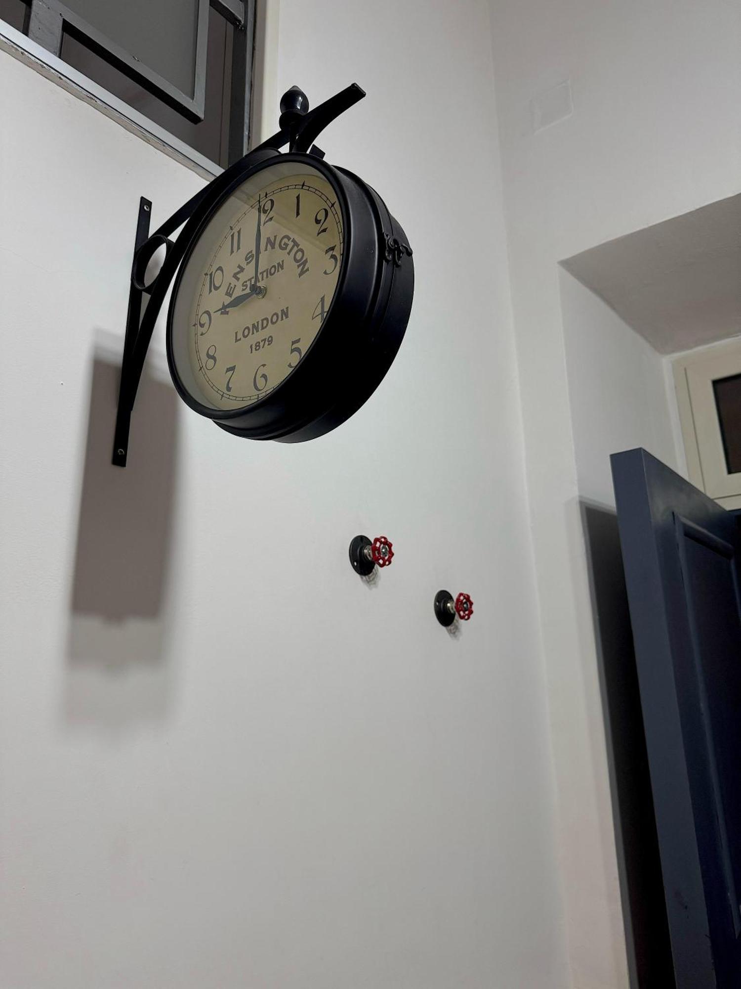 Frizzi & Lazzi House Apartment Naples Luaran gambar