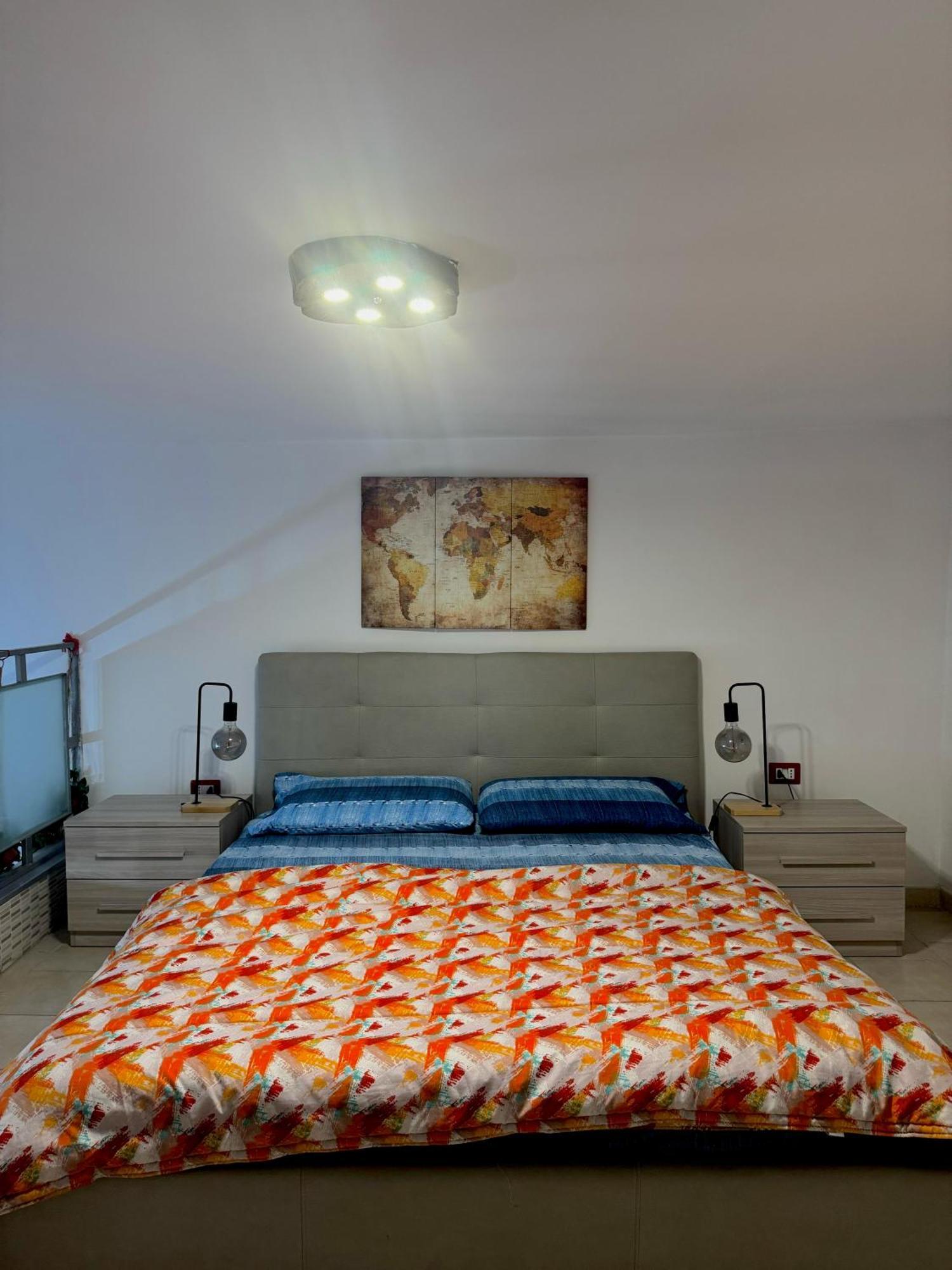 Frizzi & Lazzi House Apartment Naples Luaran gambar